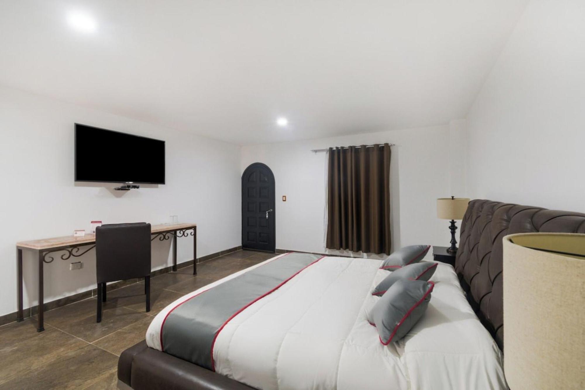 Collection O Hotel Nueva Escocia, פואבלה מראה חיצוני תמונה