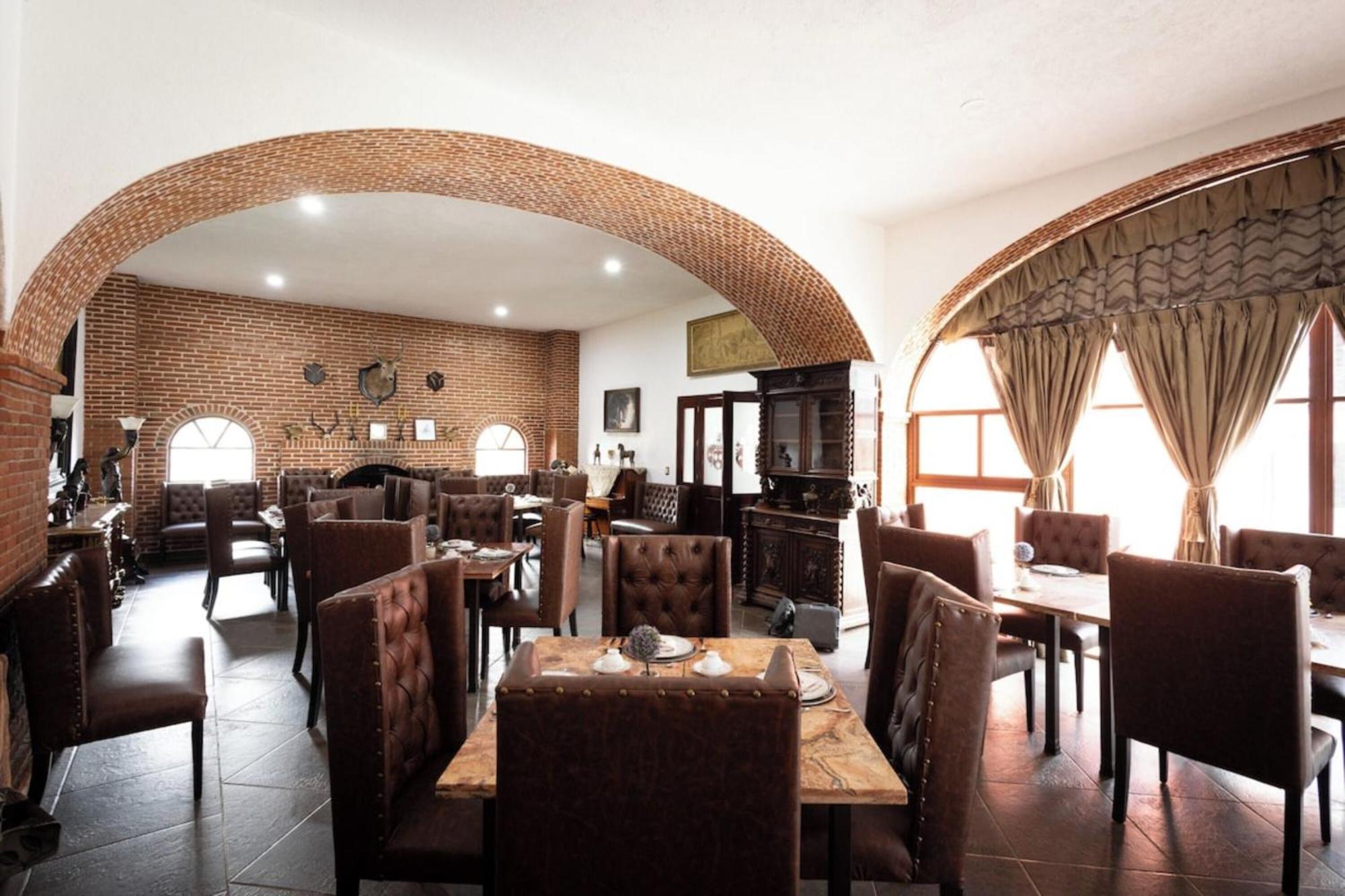 Collection O Hotel Nueva Escocia, פואבלה מראה חיצוני תמונה